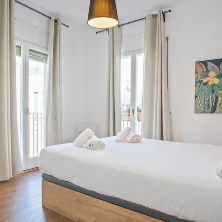 Apartment Heaven With A Garden At Ramblas