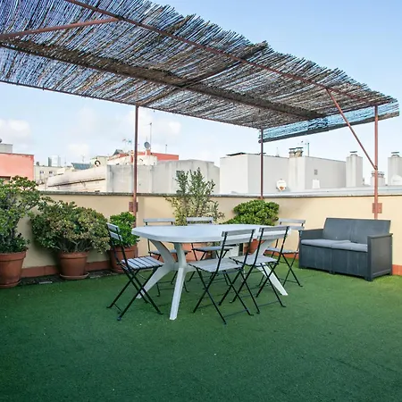 Heaven With A Garden At Ramblas *